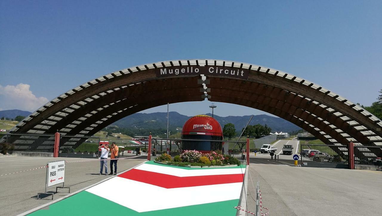Attico A Barberino Di Mugello Apartment Exterior photo